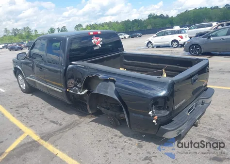 2004 GMC New Sierra C1500 z USA, uszkodzony, nr VIN 1GTEC19T74Z107029